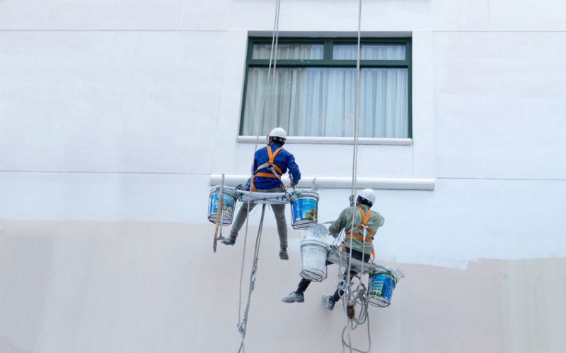 painting a building specialist