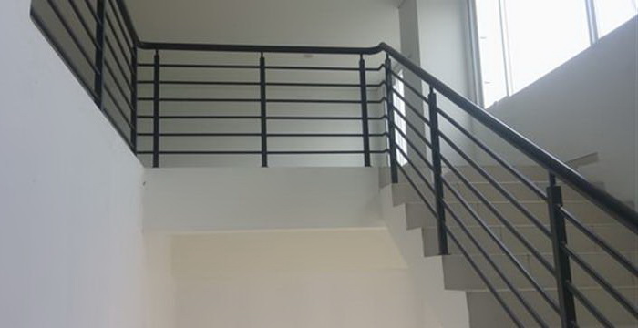 railing tangga pipa galvanis
